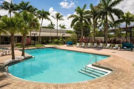 Courtyard by Marriott Miami Airport - 16