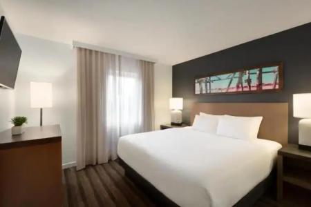 Hyatt House Miami Airport - 31