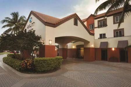 Hyatt House Miami Airport - 21