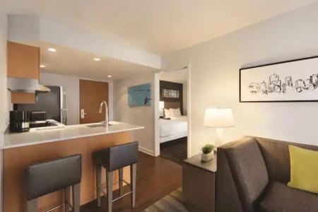 Hyatt House Miami Airport - 36