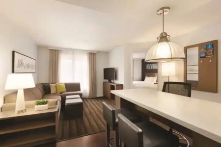 Hyatt House Miami Airport - 34