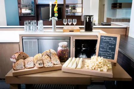 Element Miami International Airport - 11