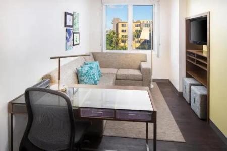 Element Miami International Airport - 41