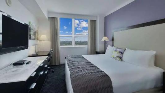 Arya BW Premier Collection - 125