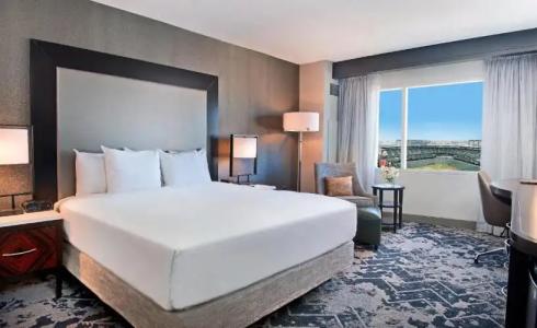 Hilton Baltimore Inner Harbor - 98