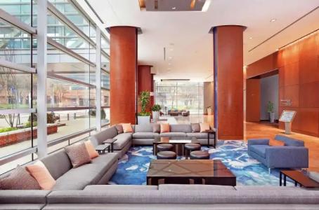 Hilton Baltimore Inner Harbor - 1