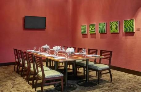 Hilton Baltimore Inner Harbor - 27