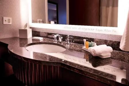 Hilton Baltimore Inner Harbor - 79