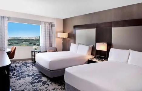 Hilton Baltimore Inner Harbor - 54