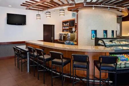 Hyatt Place Pittsburgh North Shore - 12