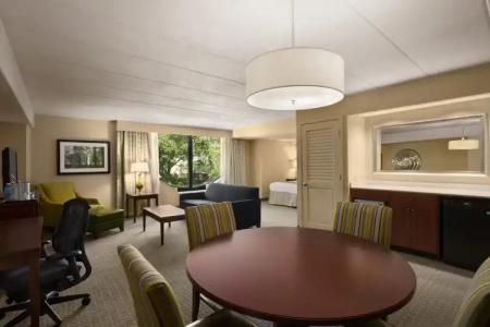 Courtyard by Marriott Pittsburgh University Center - 20