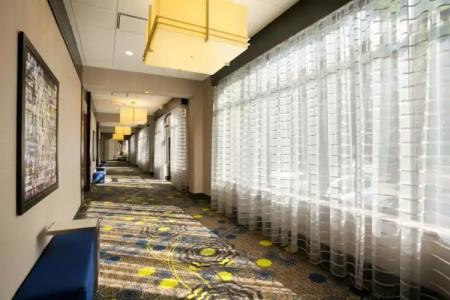 Courtyard by Marriott Pittsburgh University Center - 13