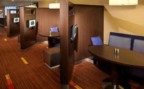 Courtyard by Marriott Pittsburgh Downtown - 15