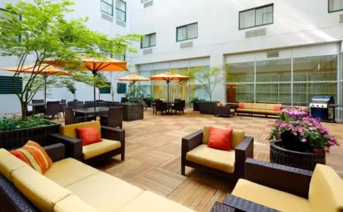 Courtyard by Marriott Pittsburgh Downtown - 16