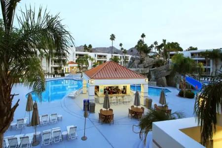 Palm Canyon Resort - 3