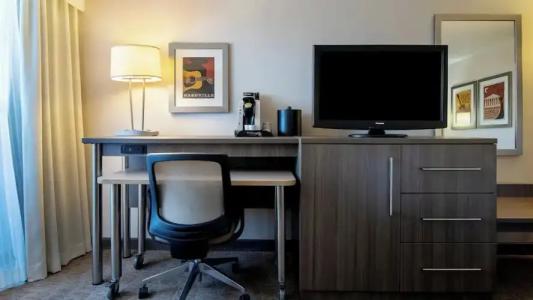 Holiday Inn Nashville Vanderbilt, an IHG - 64