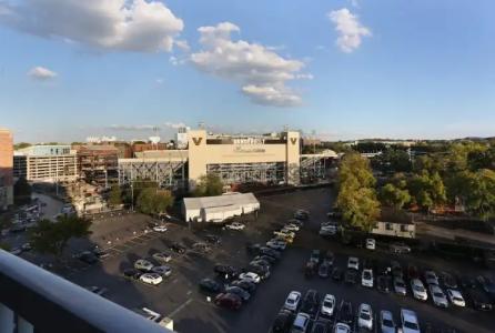 Holiday Inn Nashville Vanderbilt, an IHG - 53