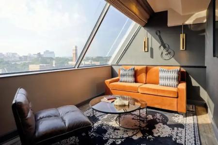 Loews Vanderbilt - 73