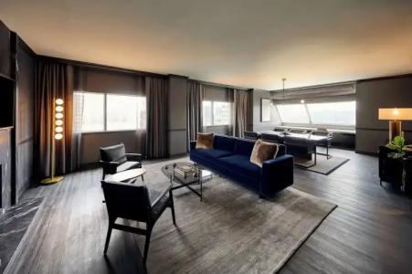 Loews Vanderbilt - 82