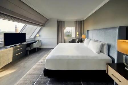 Loews Vanderbilt - 74