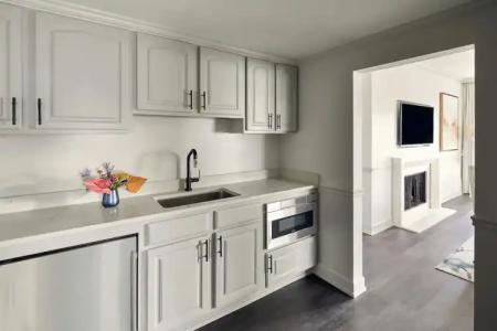 Loews Vanderbilt - 77