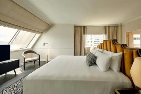 Loews Vanderbilt - 44