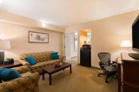 Radisson Nashville Airport - 3