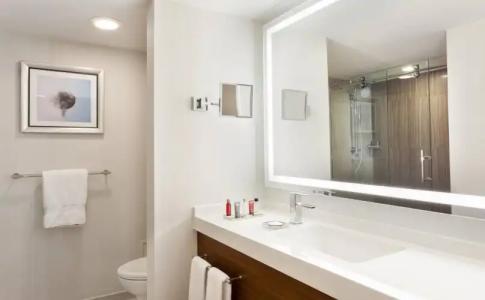 Fort Lauderdale Marriott Harbor Beach Resort & Spa - 8