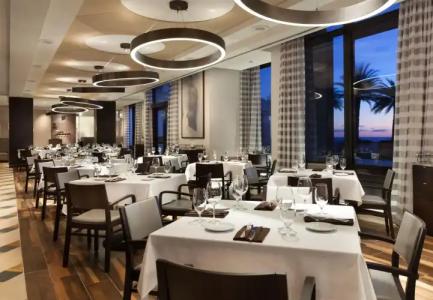 Fort Lauderdale Marriott Harbor Beach Resort & Spa - 33