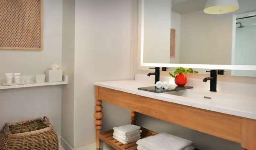 Pelican Grand Beach Resort, a Noble House Resort - 45