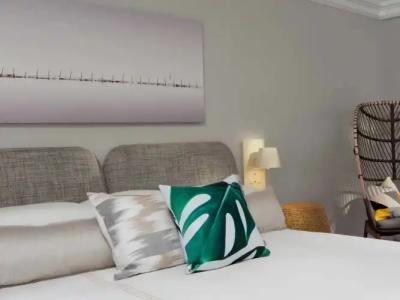 Pelican Grand Beach Resort, a Noble House Resort - 39