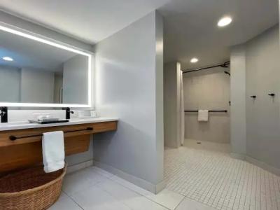 Pelican Grand Beach Resort, a Noble House Resort - 41