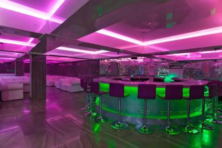 Royal Beach Palace - 13