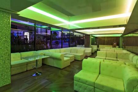 Royal Beach Palace - 30