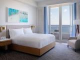 2 Bedrooms Residential Suite oceanfront