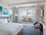 Double room with balcony and with partial ocean view