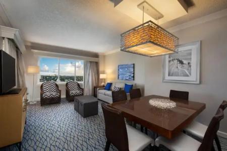 Marriott's BeachPlace Towers - 10