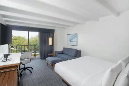 Courtyard by Marriott Fort Lauderdale East / Lauderdale-by-the-Sea - 3