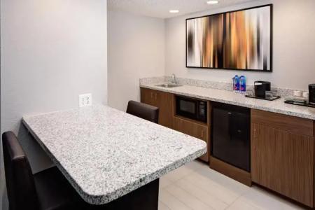 Courtyard by Marriott Fort Lauderdale North/Cypress Creek - 22