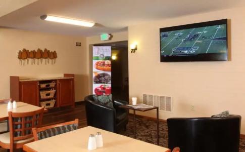 Quality Inn Oakwood - 30