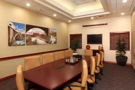 Quality Inn Oakwood - 17