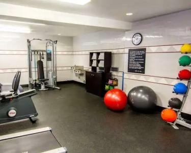 Quality Inn Oakwood - 23