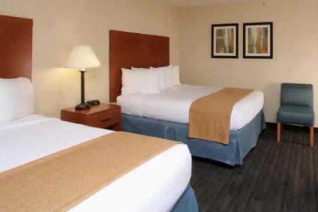 Quality Inn Oakwood - 37