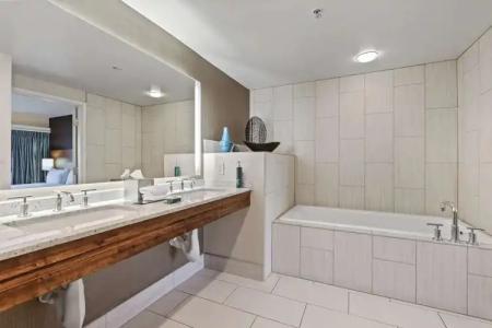 DoubleTree by Hilton Spokane City Center - 73