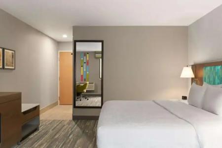 Hampton Inn Spokane Airport - 33