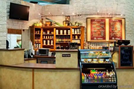 Hilton Austin Airport - 10