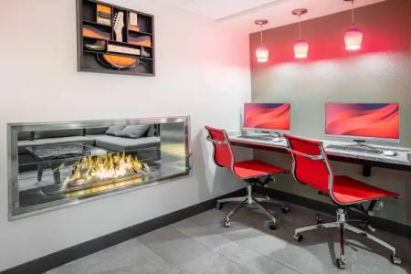 Ramada by Wyndham Austin South - 4