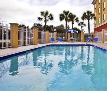 Holiday Inn Express St. Petersburg North / I-275, an IHG - 15