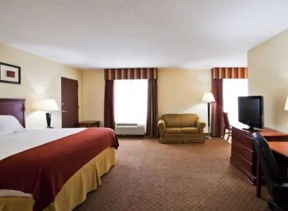 Holiday Inn Express St. Petersburg North / I-275, an IHG - 35