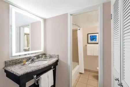 DoubleTree by Hilton Denver Cherry Creek, CO - 10